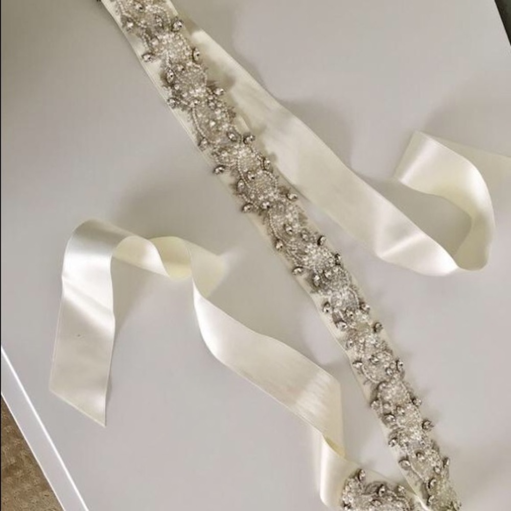 Monique Lhuillier Ivory Satin wedding belt/sash